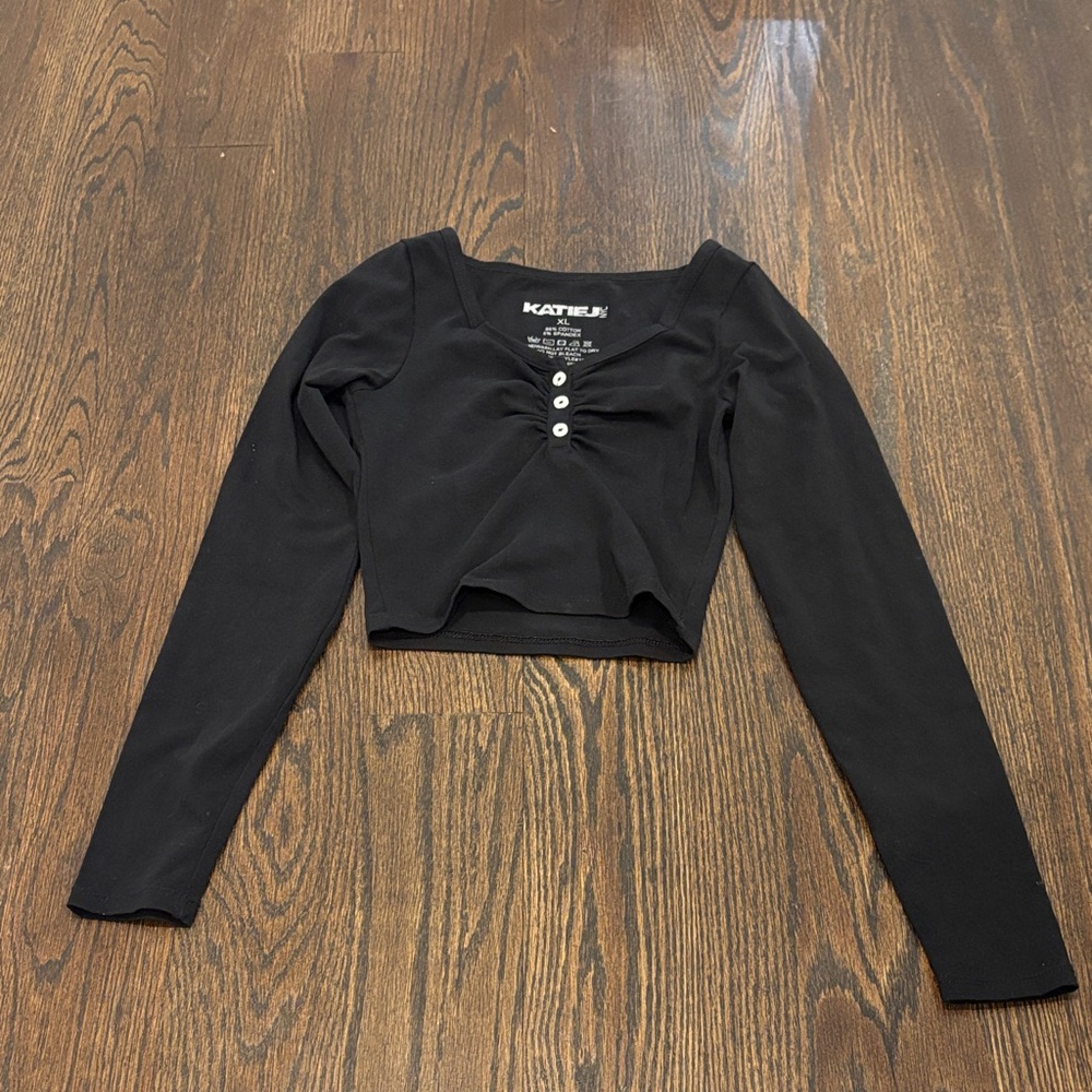 Katie J NYC Girl’s Black Long Sleeve Buttoned Crop Top Size XL